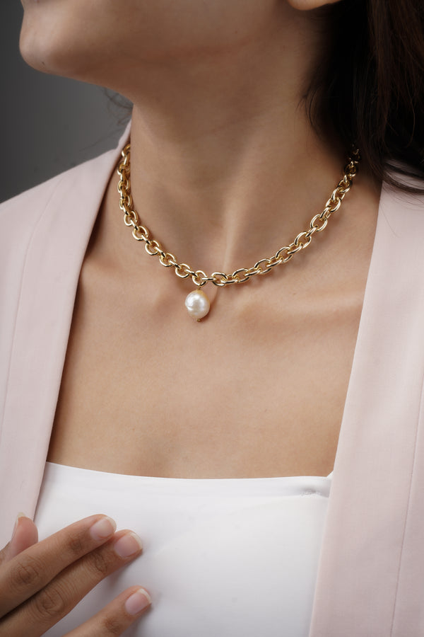 Baroque Pearl Necklace